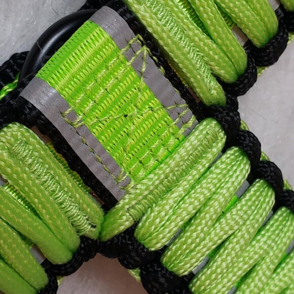 🐶 KONG Medium Adjustable Reflective Braided Strap Dog Harness & 4 ft Rope Leash - Picture 3 of 16